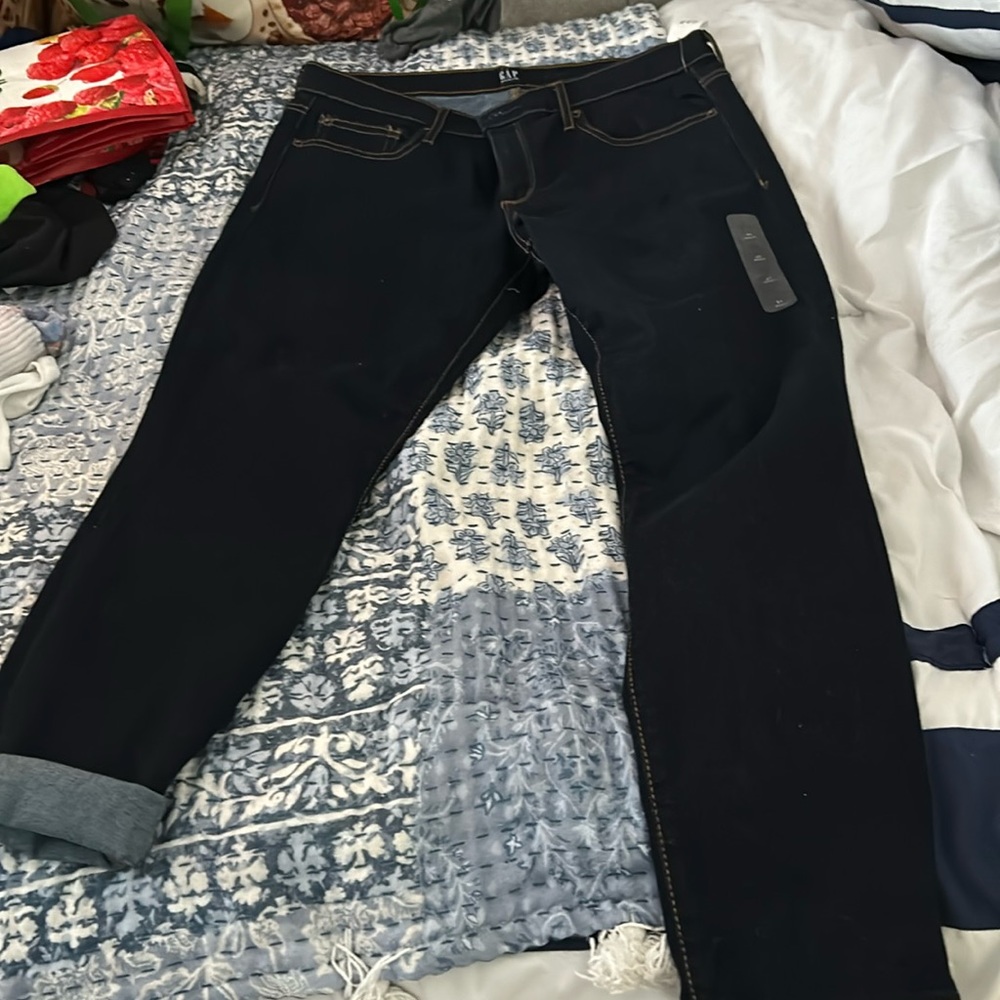 Gap true skinny dark wash jean